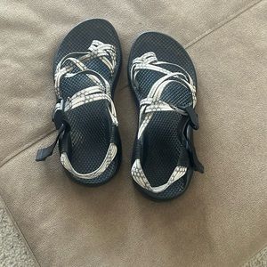 🦎🦎Price reduced!! Chaco’s 🦎🦎